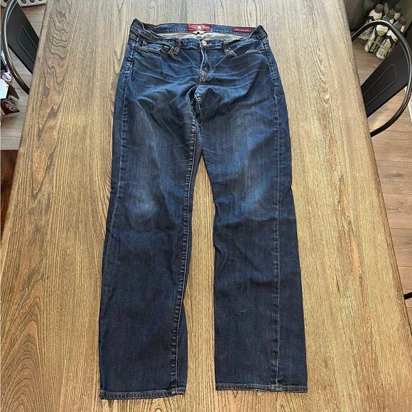 Lucky Brand Sofia Straight Jeans Mid-Rise Denim Medium Wash Blue Size 14/32 - Picture 1 of 12